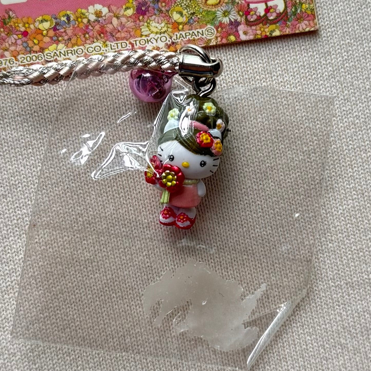 Hello Kitty Flower Lady 2006 Vintage Gotochi Charm Strap